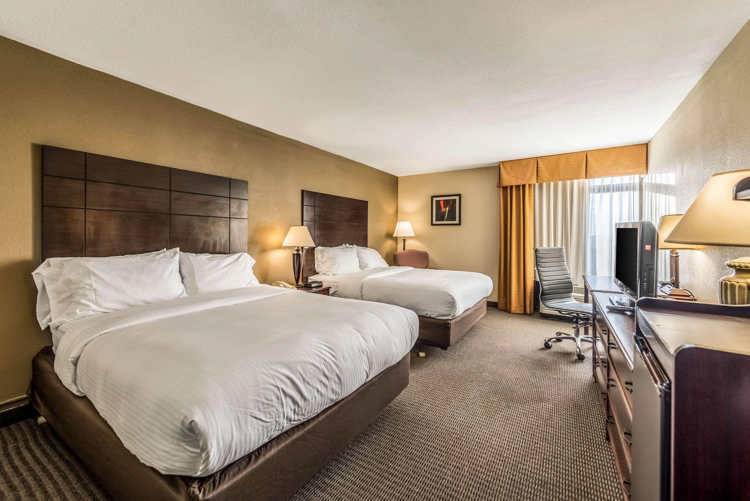 Clarion Hotel Cincinnati North Sharonville Exterior foto